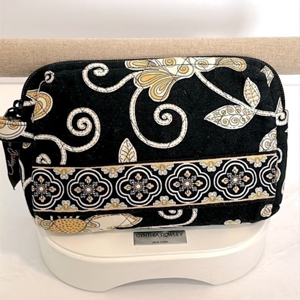 Vera Bradley Yellow Bird Pattern Poly-Lined Makeup Cosmetic Bag EUC
